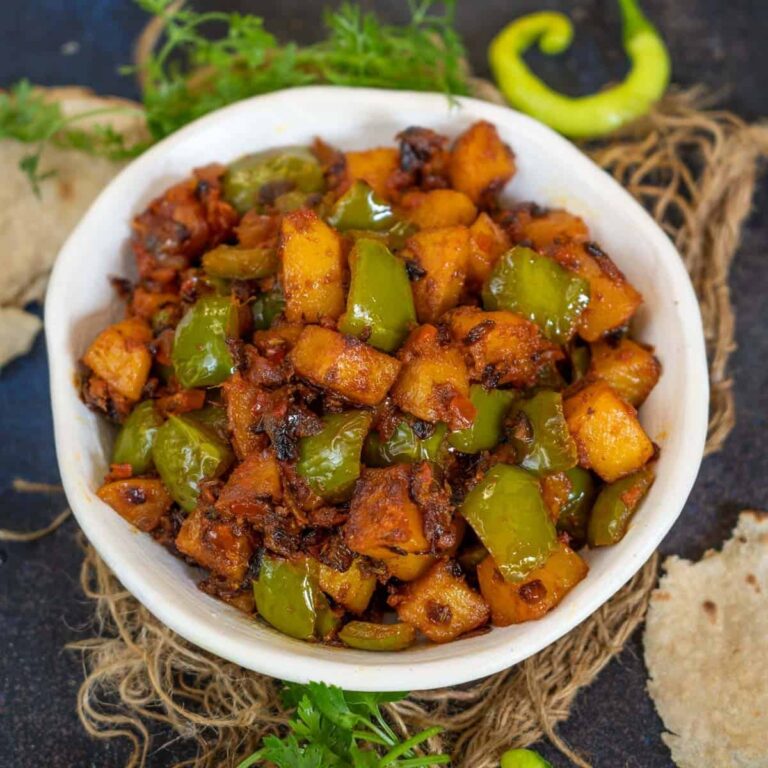 Delicious Aloo And Shimla Mirch Recipe: Quick And Tasty!
