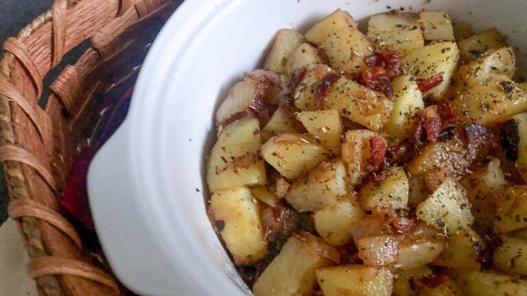 Delicious Amish German Potato Salad Recipe: A True Traditional Favorite!