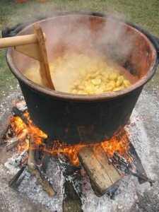 Delicious Apple Butter Recipe In A Copper Kettle: Step-By-Step Guide