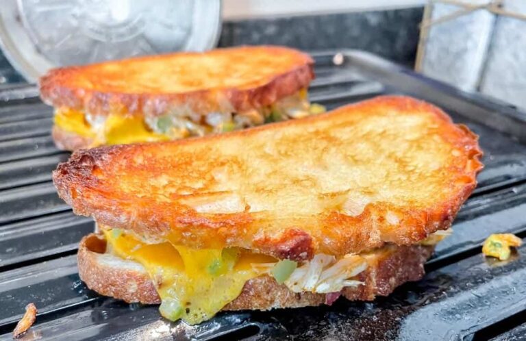 The Ultimate Guide To The Best Crab Melt Recipe: Deliciously Irresistible!