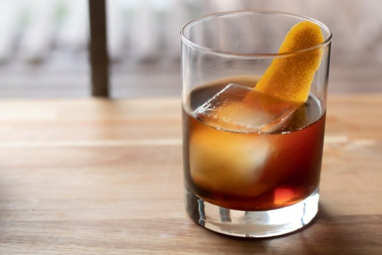 Deliciously Dark: A Black Negroni Recipe For Cocktail Enthusiasts