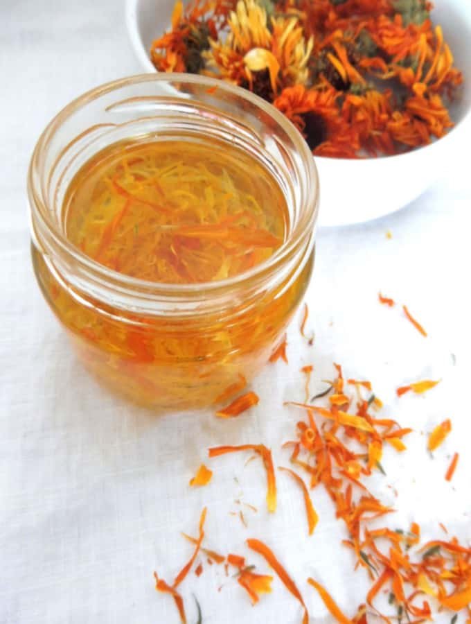Simple And Effective Calendula Tincture Recipe For Wellness
