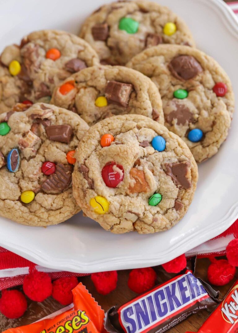 Delicious Candy Bar Cookie Recipe: Irresistible Treats