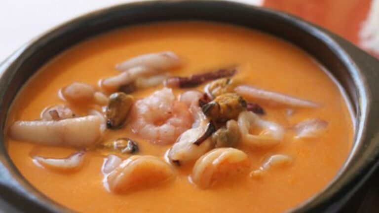 Delicious Cazuela De Mariscos Recipe: A Seafood Delight