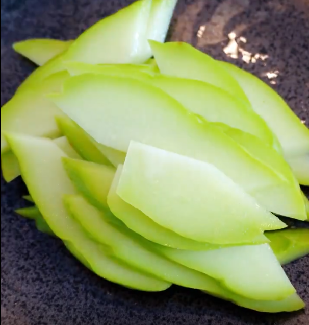 Chinese Chayote Recipe: Step by Step Guide