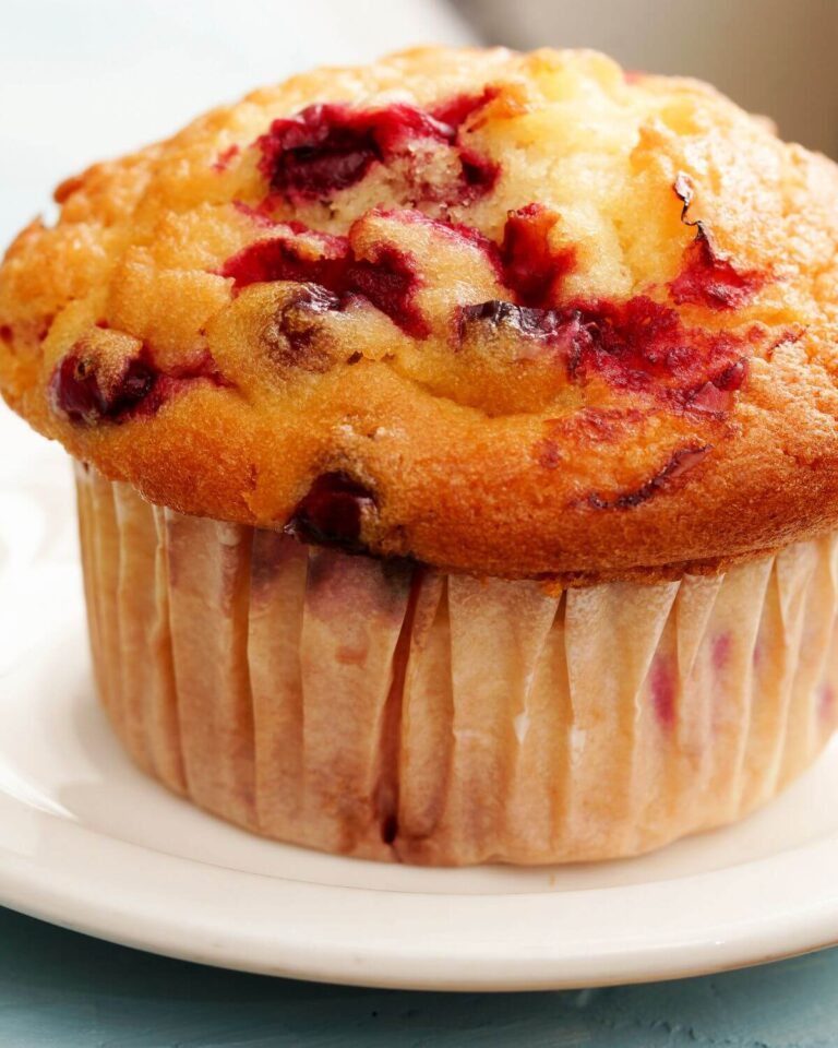 Cranberry Nut Muffin Recipe: Delight in Every Bite!